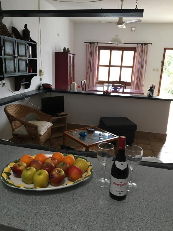 Apartamentos Los Vientos Orzola Kültér fotó