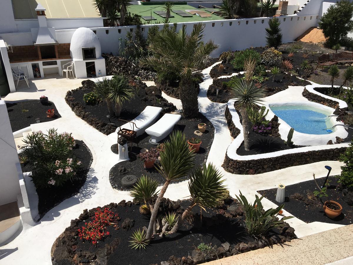 Apartamentos Los Vientos Orzola Kültér fotó